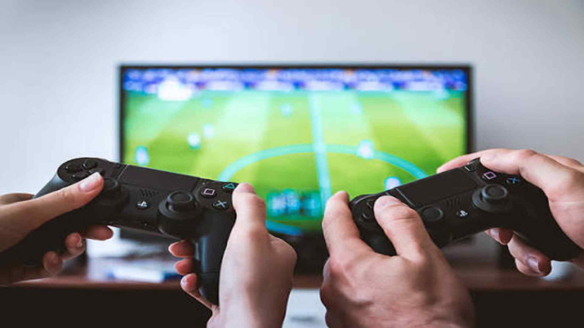 Comparing European vs. American Football Mechanics in Video Games